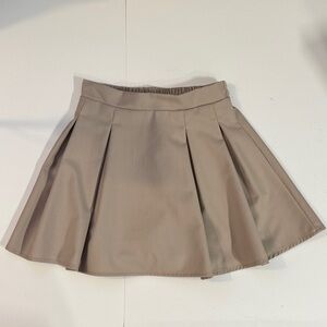Khaki Pleated Skirt Size 8 School or Girl Scouts